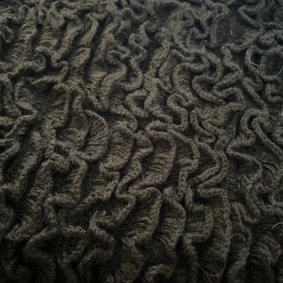 NWT Ann Taylor New (with tags) Black Knit Scarf - Picture 4 of 4